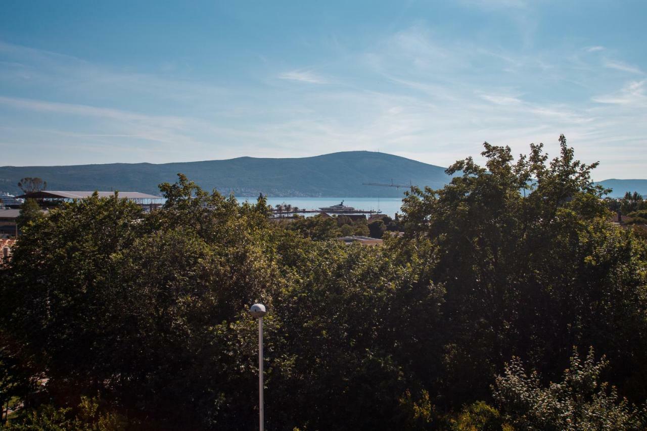 Divino Apartment Tivat Exterior foto